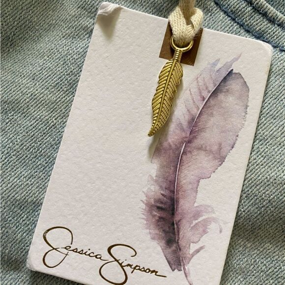 Jessica Simpson Forever Shorts New Distressed Womens Size 27 Feather Charm - Picture 4 of 7